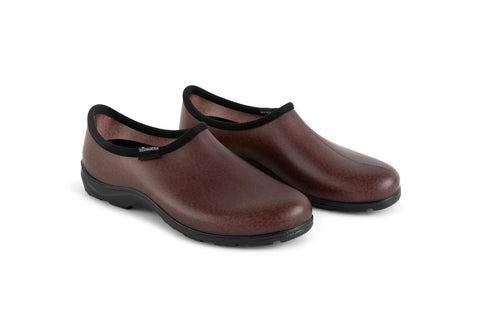 Mens Heavy Duty Waterproof Slip On Shoes For Outdoor Work And Garden Rain Featuring A Built Tough Comfort Support Insole With Durable Leather Print Upper For A Good As Gold Ride in brown leather.
