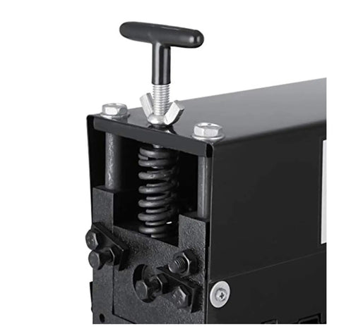 Heavy Duty Manual Wire Strippers For Copper Cable Cutting 1.5 To 15mm Range showing steel spring mechanism for easy insulation removal.
