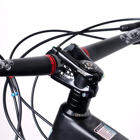 Shorty 50mm 31.8mm Mountain Bike Stem on handlebars, zero degree rise, CNC machined Al6061, for MTB, road, city, and downhill use.