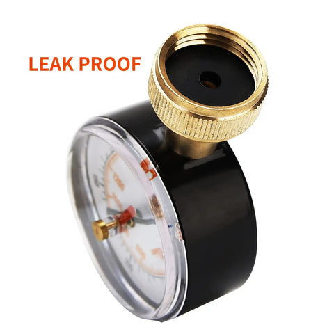 2-1/2 Inch Water Pressure Test Gauge With 0-200 Psi Range, 3/4 Inch Female Hose Thread, Red Drag Pointer, close-up view