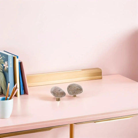 Dope Irregular Pebble Stone Cabinet Handles With Brass Base For Furniture And Home Decor Vintage Style Single Hole Drawer Knobs
