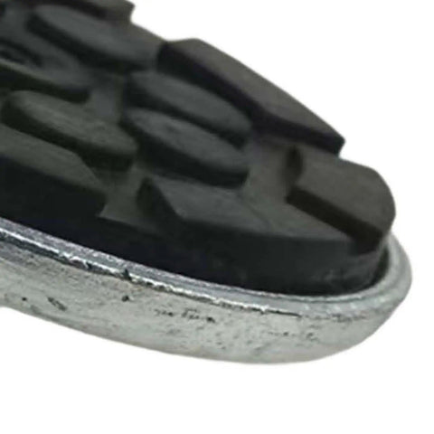 Close-up of the rubber pad on Beefy Built Tough Hydraulic Jack Tray For Cars And Trucks With Thick Steel Construction, 4.72 Inch Bottle Jack Accessory.