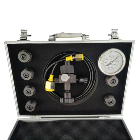 Pro Grade Hydraulic Nitrogen Accumulator Charging And Pressure Test Kit, 400 Bar 5800 PSI with case and fittings visible