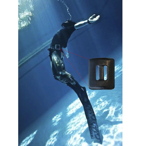 Vinyl Coated Dive Weights For Scuba And Freediving, 1 Lb To 3.3 Lb (0.5 Kg To 1.5 Kg), easy on belt, underwater use shown