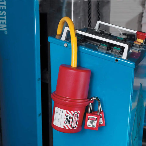 Lockout Tagout Electrical Plug Lockout Device For 220-550 Volts With OSHA Compliant Safety Lock Rotating Design For Easy Installation And Reconnection Prevention