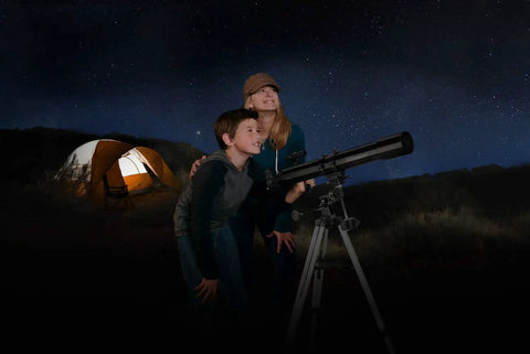 Beginner Friendly 80mm Refractor Telescope With Manual German Equatorial Mount For Moon And Planets, Easy Setup And Great Light Gathering For Craters, Planets, Stars And Nebulae. Family using telescope at night