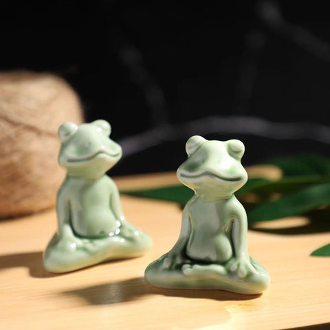 Kick Up Your Bathroom Style With These Pretty Dang Cute Ceramic Frog Toilet Bolt Cover Set Featuring Sturdy Tank Caps And Whimsical Hardware Accessories - Two seated glazed ceramic frogs.