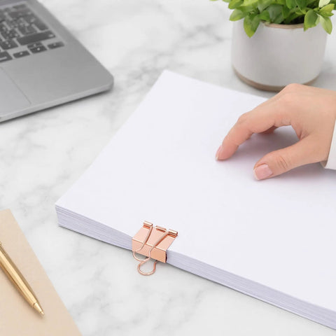 Rose Gold Binder Clips Set In Assorted Sizes Mini Small Medium Large 100 Pcs In Clear Box for office use on papers