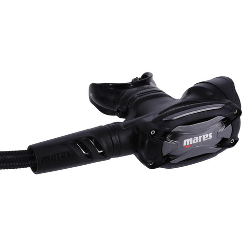Side view of Ultra Portable 62X Scuba Regulator Set With First And Second Stage INT, compact and lightweight for travel divers.