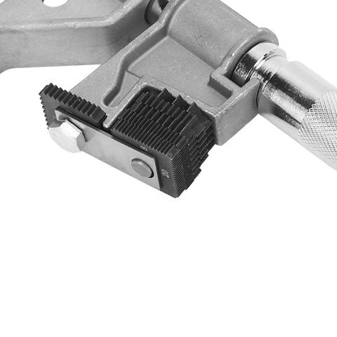 Get Your Old Threads Back In Shape With This Awesome External Thread Repair Tool Kit Featuring A Durable Aluminum Silver Anodized Finish For Quick Fixes Without Expensive Cutting Gear. Close-up of replaceable die on aluminum thread repair tool