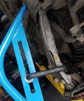 Beefy Heavy Duty Wishbone Extractor Tool For Cars Automotive Chassis Separator And Control Arm Removal Lever Bar Extractor in use