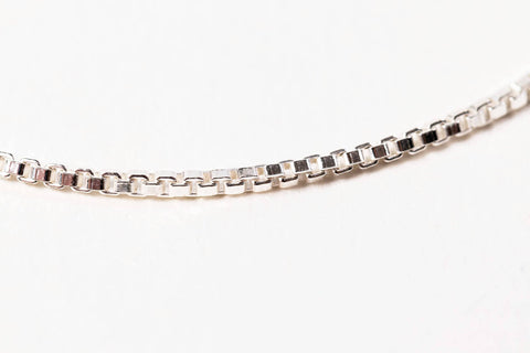 Close-up detail of 18 Inch 925 Sterling Silver Box Chain Necklace 1.2mm Wide With Lobster Clasp Made In Italy Dope Everyday Jewelry For