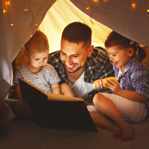 Father reading to kids using 4 Pack Tiny Animal LED Flashlights For Kids 2 In 1 Camping Lantern And Flashlight Cute Mini Lights For Boys And Girls