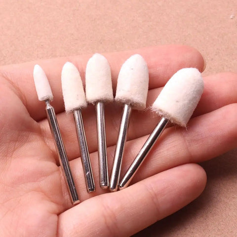 25 Pcs Wool Mounted Mandrel Set With One Eighth Inch Shank Polishing Bits Burrs Buffing Wheels showcased with 5 sizes.