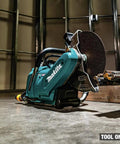Badass 9 Inch Brushless Cordless Power Cutter With 40V Max Xgt System Electric Brake and Aft Safety Stop For Hard Core Demolition Tool.