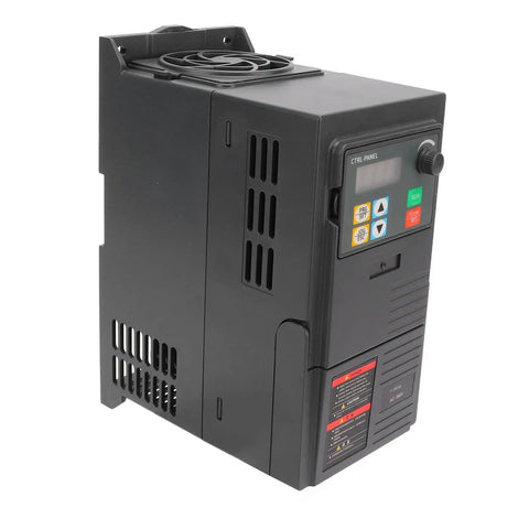 Side view of Beefy VFD Drive For 380 To 440V Input And 0 To 440V Output Single To Three-Phase Variable Frequency Drive with cooling fan