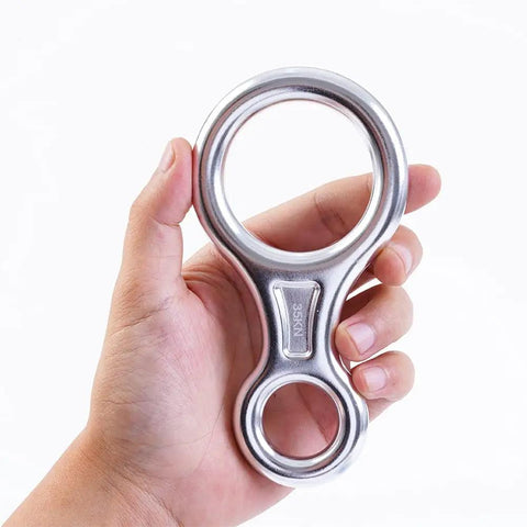 Figure 8 Descender For Climbing And Belay Rigging, Heavy Duty Aluminum Alloy 35KN Rope Descender With Ears And Belay Slot in hand
