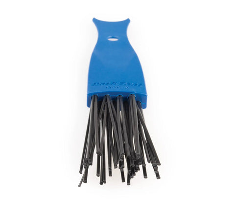 Drivetrain Clean Brush With Contoured Tip Designed To Wipe Grit From Tight Crannies And Reach Every Corner Of Your Bike Chain And Cassette Dual Sided Cleaning Tool In Blue GSC 3, blue plastic brush with black bristles
