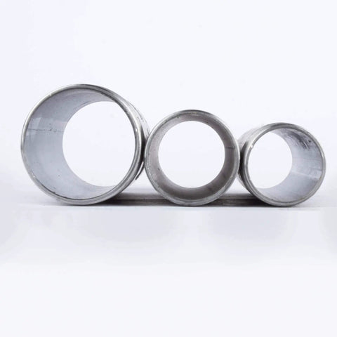 Black Steel Plumbing Pipe 1.5 Inch Diameter By 18 Inch Length Pre Cut Fits Standard 1.5 Inch Black Threaded Nipples And Fittings Four Pack For DIY Pipe Decor Projects In Bedroom Bathroom Kitchen Den And Dining
