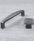 Oil Rubbed Bronze Square Cabinet Knob 1-1/4 Inch Diameter With Highlights, 100 Pack, Traditional Style Hardware For Cabinets And Drawers, Includes Screws, Budget-Friendly Upgrade For Kitchen Or Bath with matching handle