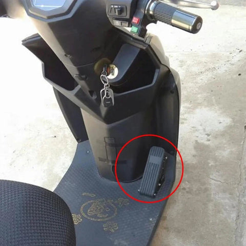 Universal 24V to 72V Electric Gas Pedal Throttle for Scooters, Go Karts, Golf Carts and MY1020 Motors, 3Pin Foot Pedal With Non Slip Surface, Smooth Gradual Acceleration for Daily Driving Fun Racing and Weekend Rides