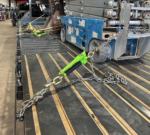 Hi Viz Green Beefy Heavy Duty Folding Handle Ratchet Load Binder With Grab Hook 7100 Lbs WLL secures cargo on flatbed