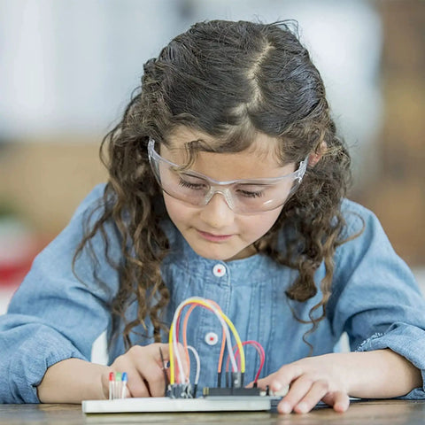 Child using Electricity And Magnetism Kit For Students Hands On Physics Circuit Lab Kid Friendly For Junior And Senior High School Students