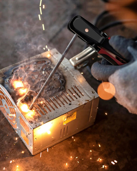 500 Amp Welding Electrode Holder with Strong Bite in action, high copper content and durable insulated handle, MMA stick welding.