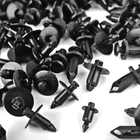 Close-up of 120Pcs Plastic Fender Clips And Body Rivets Set For ATV UTV Motorcycle Sportbike Push Pin Fasteners M6 M7 M8 Retainer Pins