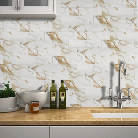 Kitchen scene with Calacatta Gold Marble Peel And Stick Backsplash Tiles 6 Inch By 3 Inch Self Adhesive PVC Subway Tile Kit Installed