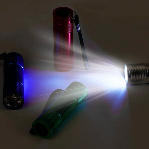 20-Pack Aluminum 6-LED Flashlights Set With Lanyard, AAA Batteries Included And Pre-Installed illuminating room
