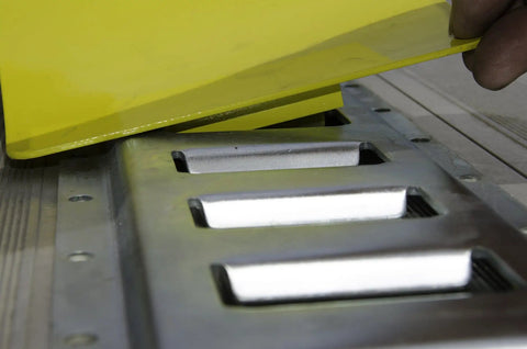 Movable Wheel Chock For E Track System, Heavy Duty Steel, Rust Resistant Powder Coat Finish, Quick Lock mechanism close-up