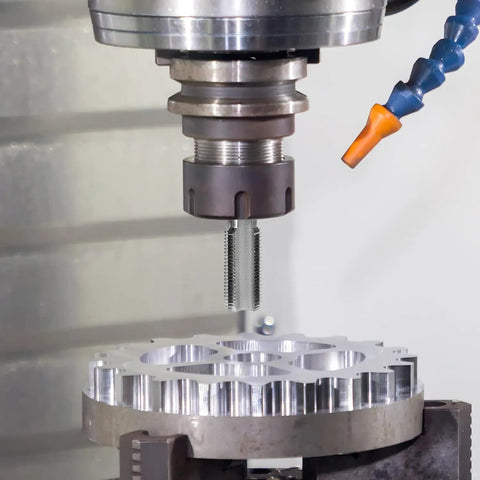 High Speed Steel 3/4-16 UNF Tap And Die Set For Precision Threading on metal, machine in background