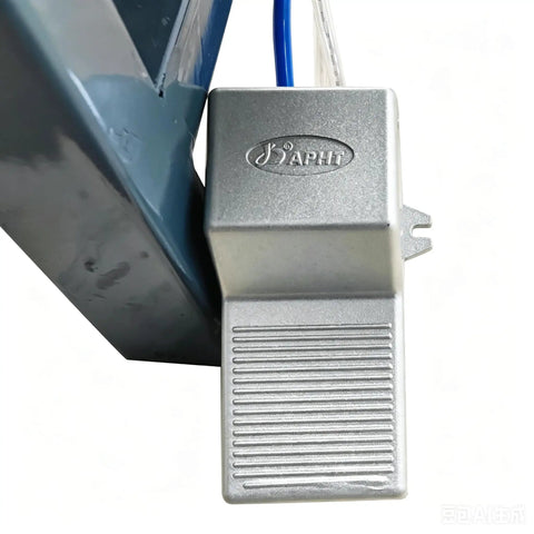Foot switch for Heavy Duty Pneumatic Pipe Cutter For 0.78 To 3.94 Inch Round And Square Metal Tubes 220V.