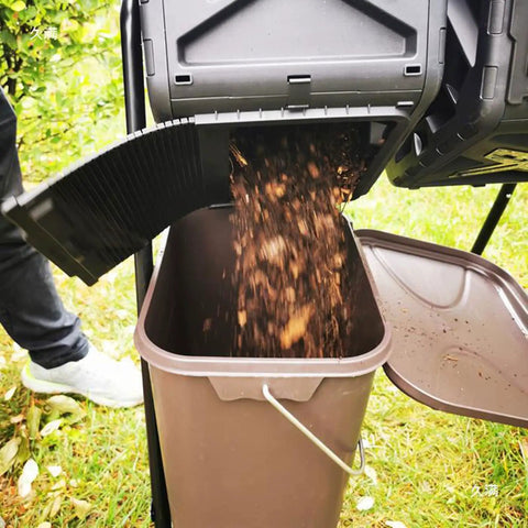 Dual Chamber Tumbling Compost Bin Rotating With 2 Doors For All Season Outdoor Gardening 140L 37 Gallon in use, composting