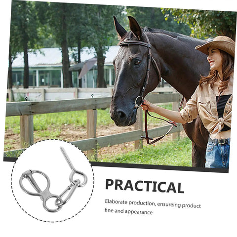 Heavy Duty Stainless Steel Horse Tie Down Ring Cross Tie Ring for Trailers with Safe Rope Release in use during training