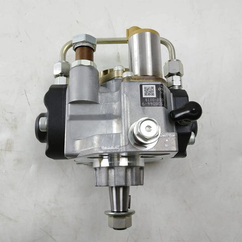 Brand New Diesel Fuel Pump For 2004 To 2007 Isuzu NPR Truck 5.2L 4HK1 Denso Engine Direct Fit Replacement Part 2940000266 8973288865 No Sweat Swap Fix, top view, metal construction.