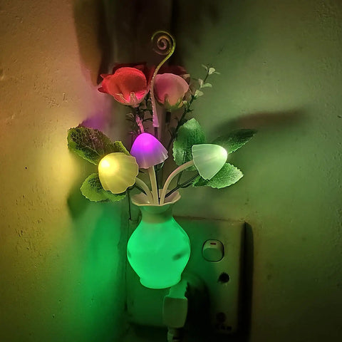 Plug In LED Night Light With Dusk To Dawn Sensor 0.5W Energy Saving Cozy Glow Dream Nightlight Rose Flower Mushroom Design
