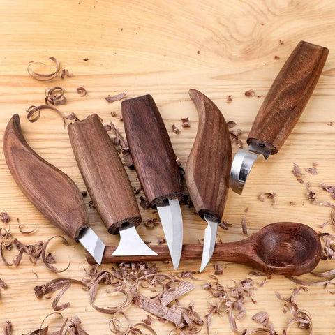 Wood Carving Kit With 6 Whittling Knives For Woodwork And Chip Carving, Trimming Knife Set on wooden table with shavings