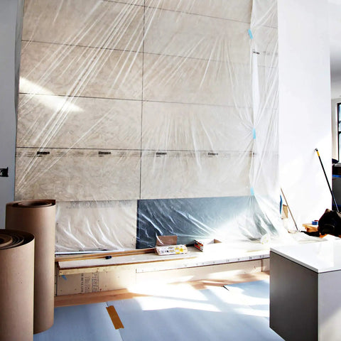 Cling Cover Plastic Sheeting 9 Ft By 400 Ft Dispenser Box That Grips Surfaces Without Tape in use for remodeling, clear film cladding wall