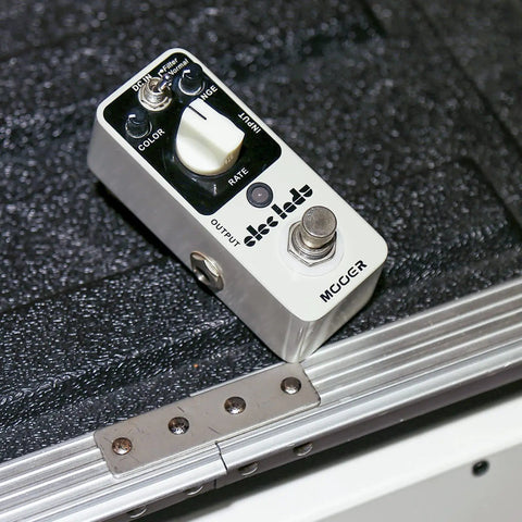 Analog Flanger Pedal With Filter Mode And Oscillator Effects, Ultra Compact Metal Stompbox With True Bypass, E Lady