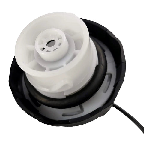 Close-up of Fuel Filler Cap For 2000-2019 Dodge Ram 1500 2500 3500 And Chrysler Jeep Vehicles Durable Gas Cap Replacement With Tight Seal