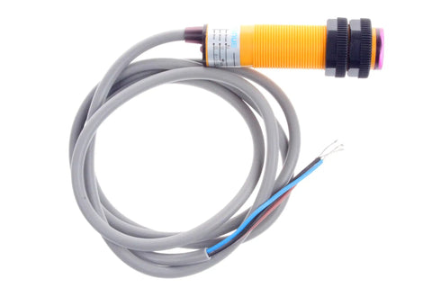 Diffuse Reflection Infrared Obstacle Avoidance Sensor With Adjustable 30cm Induction Distance, 6-36V Proximity Switch PNP NO Output