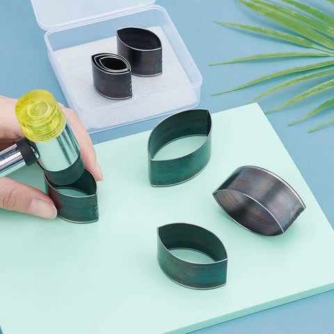Leather Hole Punch Die Cutter Kit With Pro Grade High Carbon Stainless Steel Hollow Punches for DIY Crafts, fusiform pattern shown.