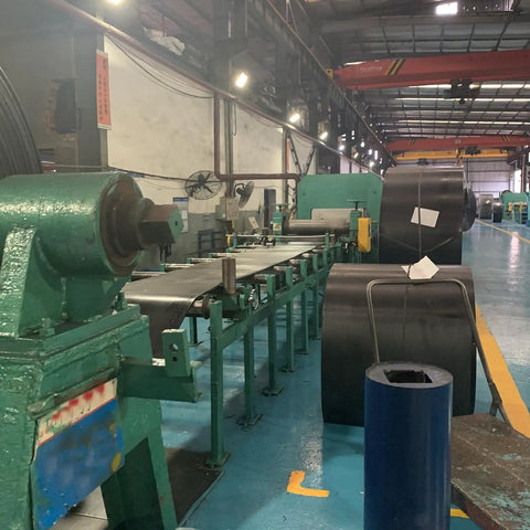 Industrial setup with Personalized Conveyor Belt With Straight Warp Design Flame Retardant Heat Resistant And Oil Resistant