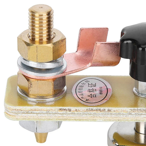 Close-up of Ultimate Welding Magnetic Ground Clamp With Strong Brass Head And 0.2 Inch Insulation Board for stable grounding.