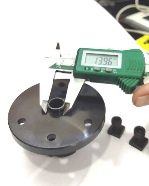 Digital caliper measuring Dope 3 Inch Tilting Rotary Milling Indexing Table With 80mm Clamp Kit, close-up view