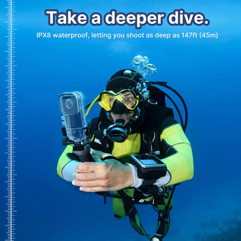 Diver using Underwater Housing Case For X3 Action Camera 45m Waterproof Dive Case With Protective Shell under 45m depth.