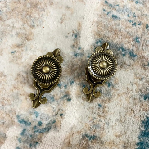 Antique Brass Mushroom Cabinet Knobs With Backplates, Vintage Drawer Pulls For Cabinets And Dressers, 2 Pack