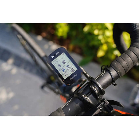 Close-up of Out Front Mount For All Rider Series Devices Ride Ready 31.8 Millimeter Handlebar Compatibility Natural Viewing Angle on a bike